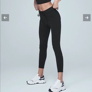 Alo Yoga High Waist Checkpoint 7/8 Legging. Size Small.